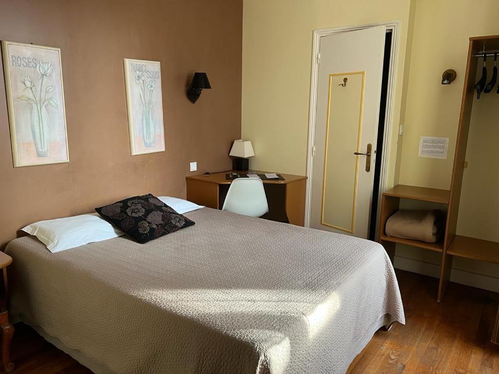 Le Grand Monarque Donzy Otel Dış mekan fotoğraf