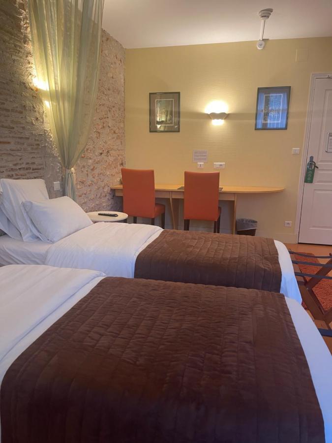 Le Grand Monarque Donzy Otel Dış mekan fotoğraf