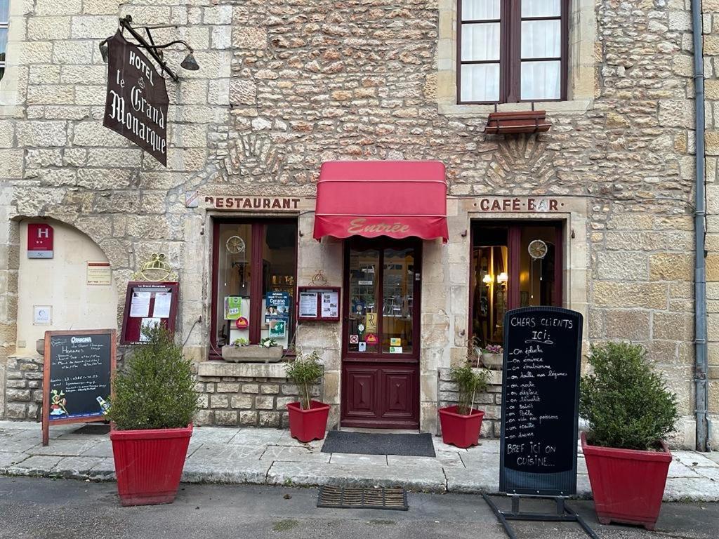 Le Grand Monarque Donzy Otel Dış mekan fotoğraf